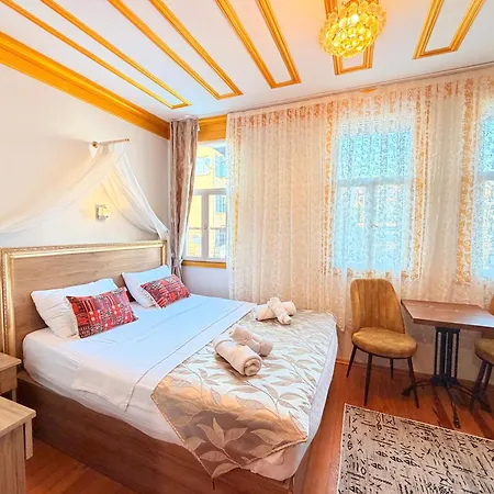 April Mansion Istanbul