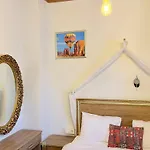 April Mansion 公寓式酒店 3*
