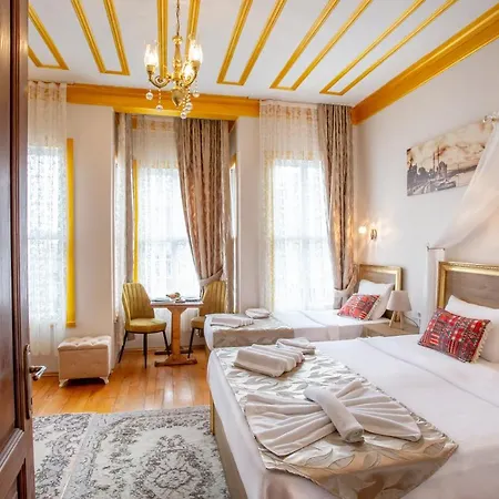 Aparthotel April Story *