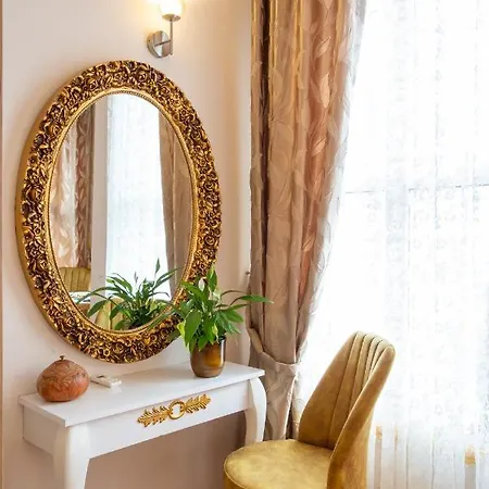 April Story Istanbul