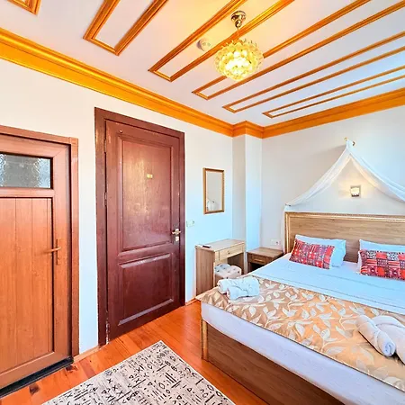 April Mansion Appart hôtel 3*