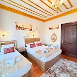 April Mansion Appart hôtel 3*