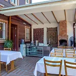 April Mansion Appart hôtel