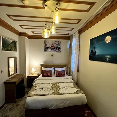 April Story Hotel apartamentowy 4*